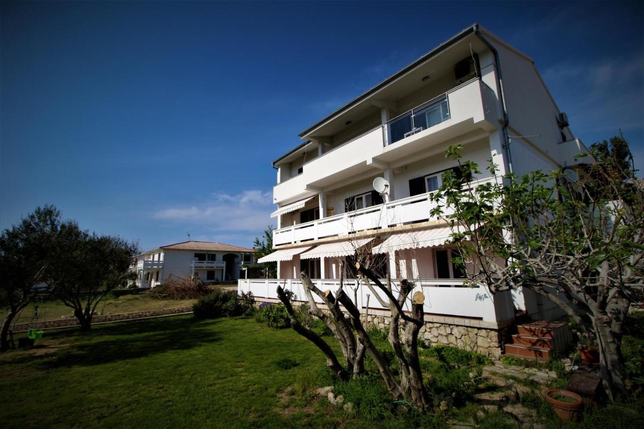 Apartments And Rooms With Parking Space Pag - 13060 Pag Town Bagian luar foto