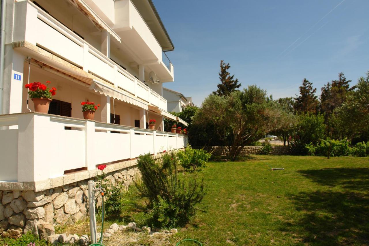 Apartments And Rooms With Parking Space Pag - 13060 Pag Town Bagian luar foto