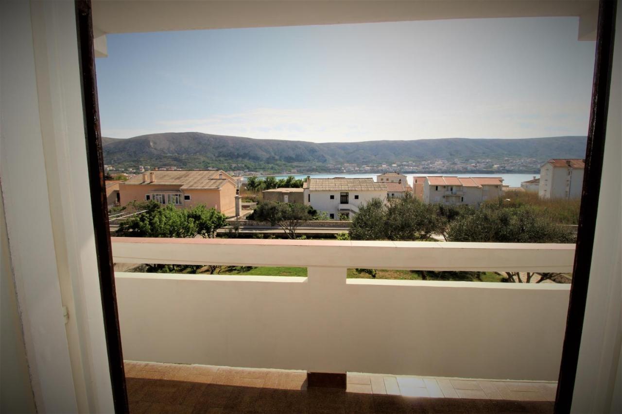 Apartments And Rooms With Parking Space Pag - 13060 Pag Town Bagian luar foto